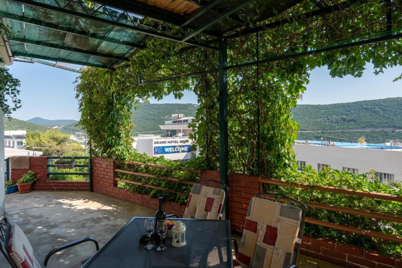 Angela & Marco'S Apartments Неум Екстериор снимка